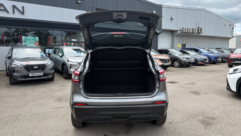 Nissan Qashqai 1.3 DiG-T Acenta Premium 5dr Petrol Hatchback